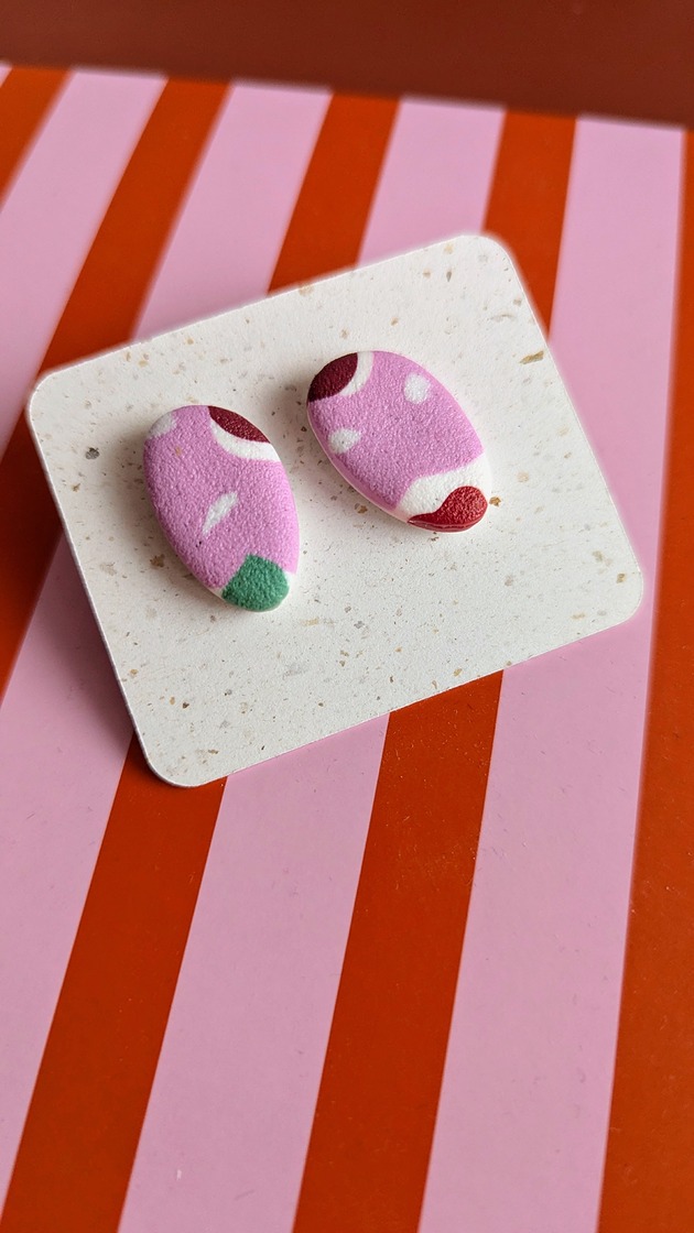 kolczyki z masy plastycznej Kolczyki sztyfty w kwiatki