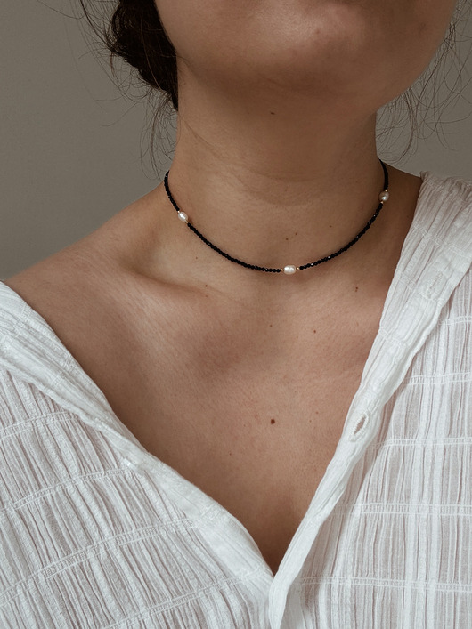 złote naszyjniki Naszyjnik czarny z perłami