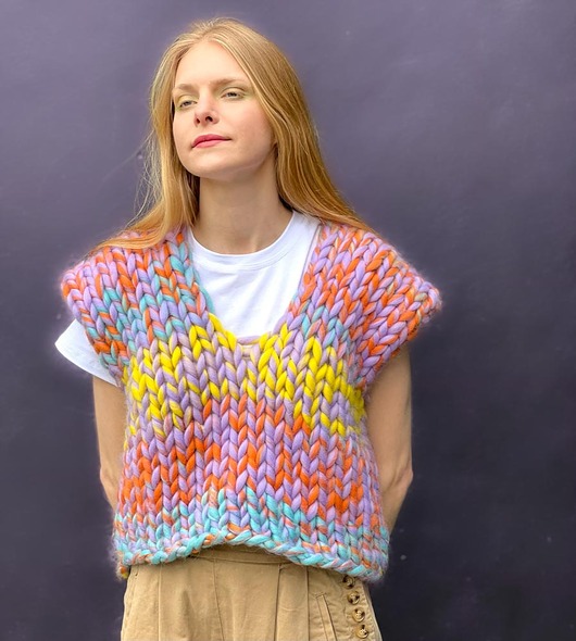 swetry 100% wełna kolorowa kamizelka na drutach