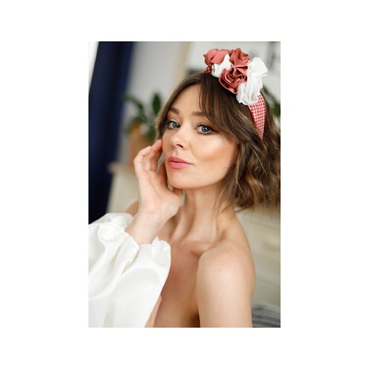 opaski do włosów Opaska w kratkę z jedwabnymi rozami