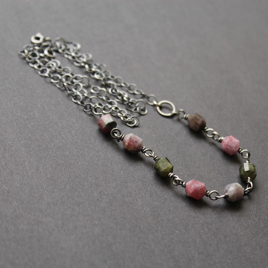 wisiory Naszyjnik Turmalinowe bryłki