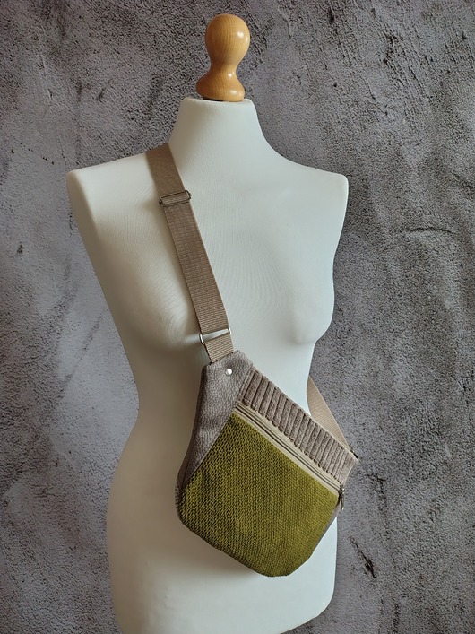 saszetka nerka Damska nerko-torebka.