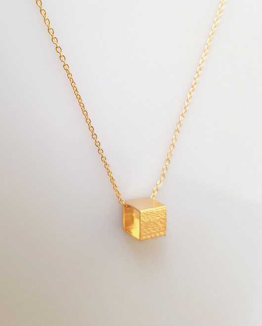 złote naszyjniki Naszyjnik pozłacany Golden Cube