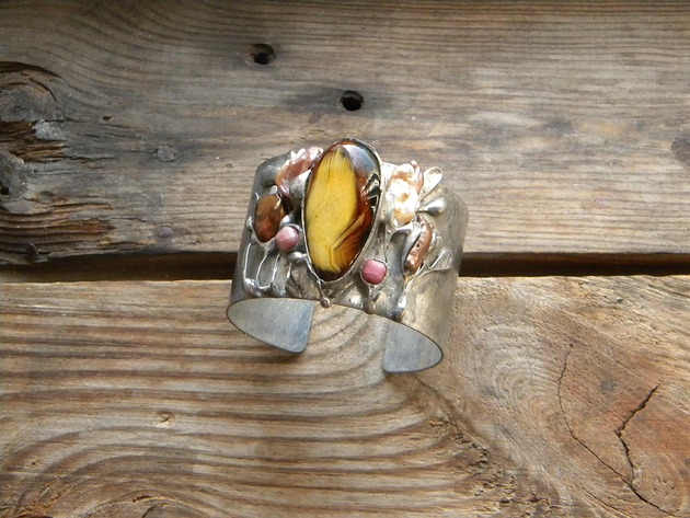 bransoletki z kamieni naturalnych Agat / perły / rodonit - rośliny   - BRANSOLETA MANKIET  CUFF