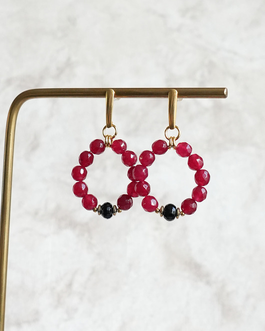 kolczyki z kamieniami Bordowe kolczyki z jadeitem i onyksem