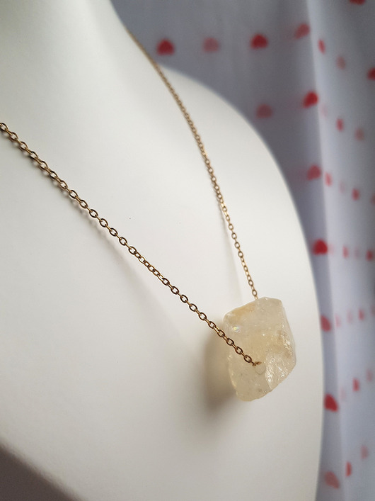 wisiory Cytryn na łańcuszku