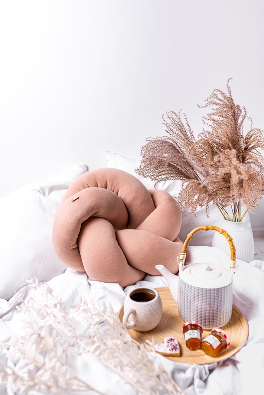 poduszki supły Fat Star Pillow latte