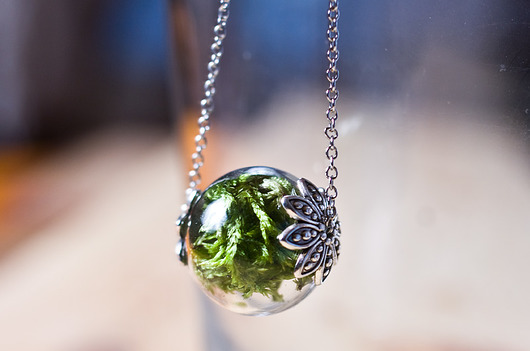 Naszyjnik z mchem w szklanej bańce So Jewelry