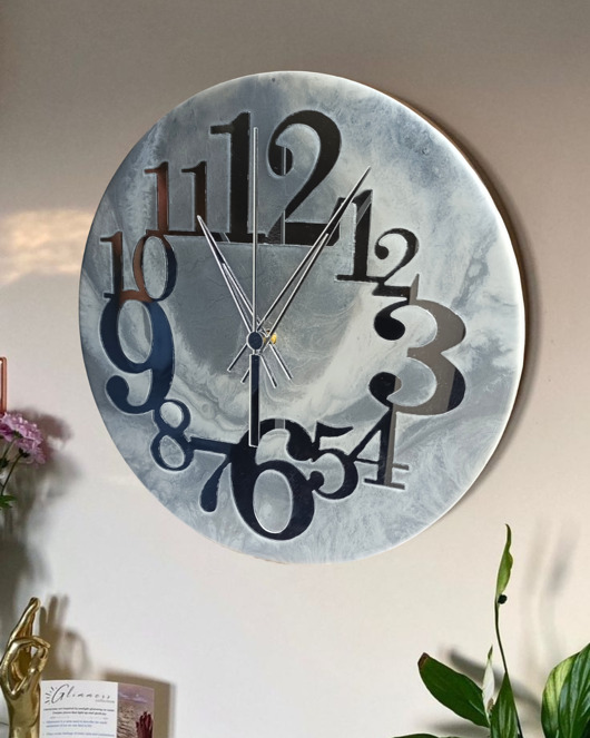 zegary Zegar ścienny z żywicy epoksydowej - 40 cm