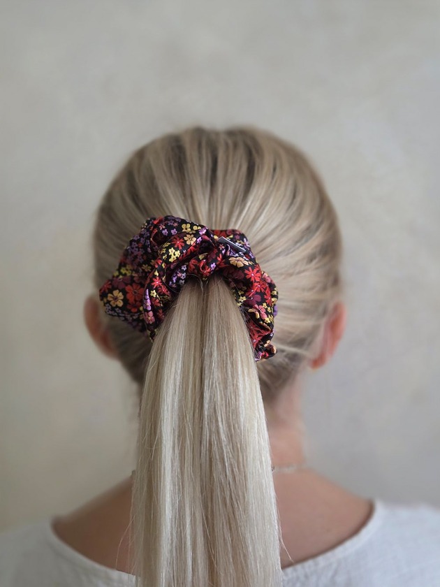 gumki do włosów Gumka jedwabna, scrunchie, secret flowers MAXI
