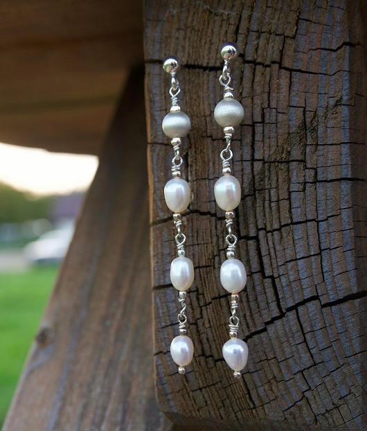 kolczyki srebrne Długie kolczyki srebrne z perłami