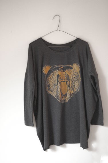 `Spray me a tee oversize szary by MUSHKA MUSHKA