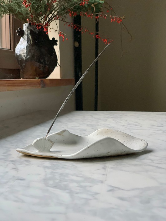Podstawki pod kadzidełka Ceramiczna Podstawka na Kadzidło z Muszlą Babie Lato