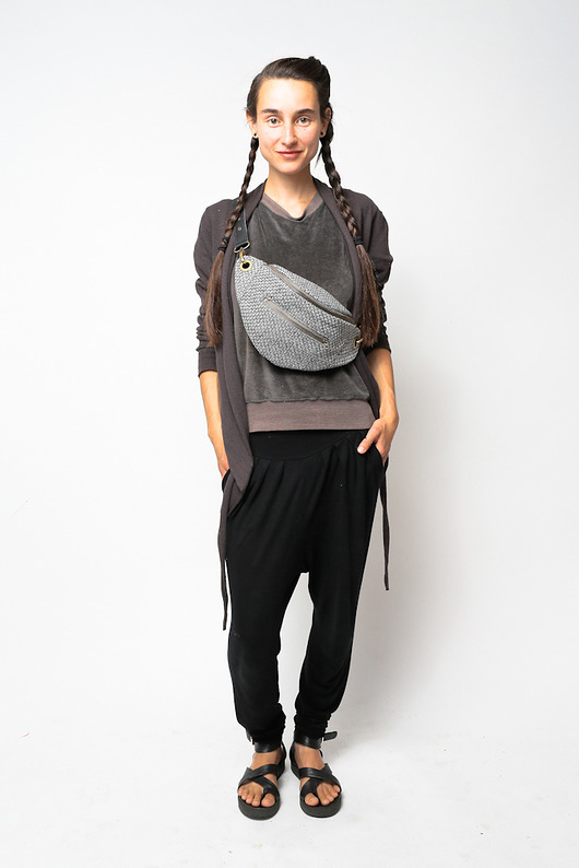 saszetka nerka HUBA szara