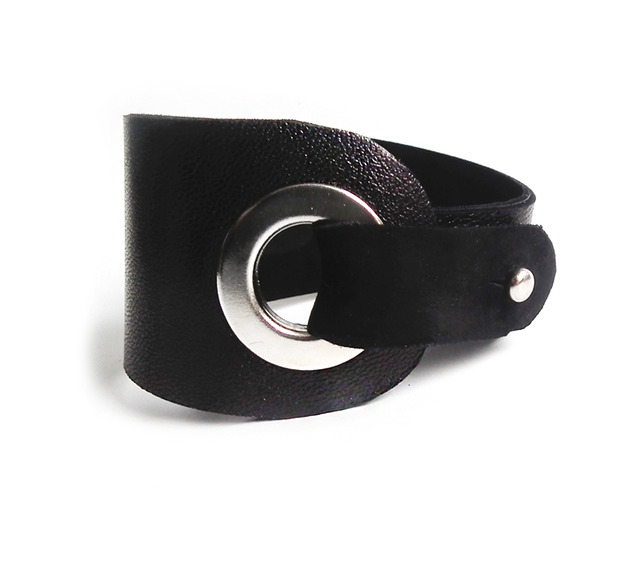 Bransoletka skórzana czarna EYElet. Mikashka
