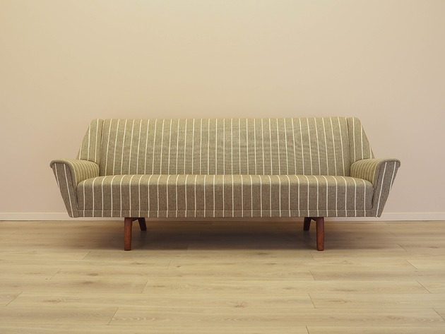 sofy i szezlongi Sofa beżowa, duński design, lata 70, produkcja: Dania