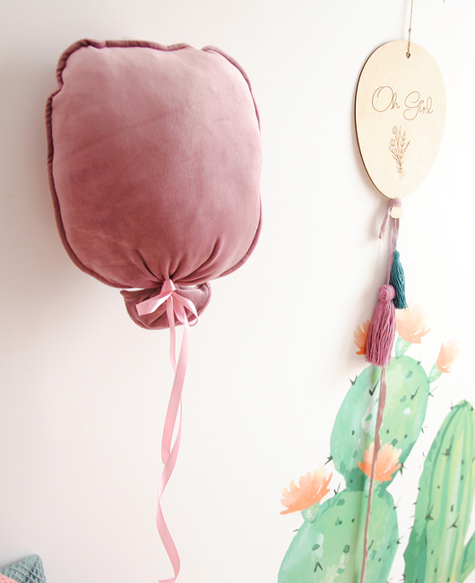 poduszki do pokoju dziecka Poduszka ozdobna Balon różowa aksamitna
