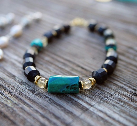 bransoletki z kamieni naturalnych Bransoletka z turkusami i chryzokolą
