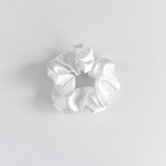 gumki do włosów Scrunchie WHITE SATIN