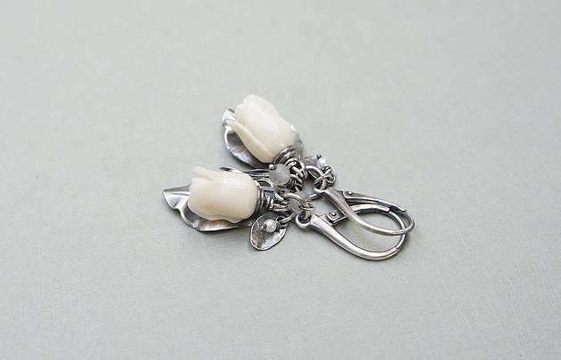 kolczyki wire wrapping Róże - cream rose vol. 7 - kolczyki