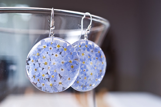 Kolczyki z niezapominajkami - żywica, srebro So Jewelry