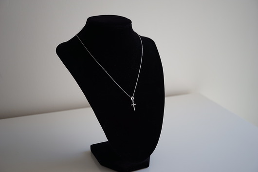 Srebrny naszyjnik z krzyżykiem VENA Jewellery