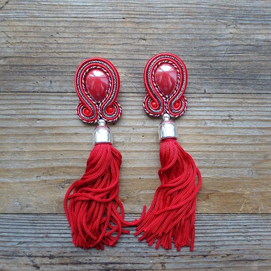 Czerwone kolczyki soutache z chwostami Mró Soutache