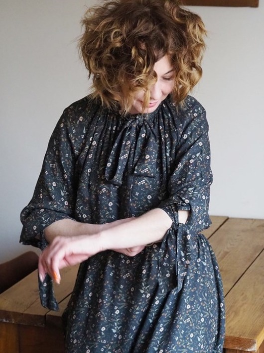 Sofia dress Z metra cięta