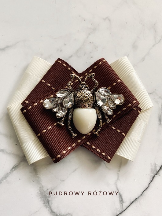 broszki Brosza z cudnym Owadem z masy i kryształkami  New Jesień