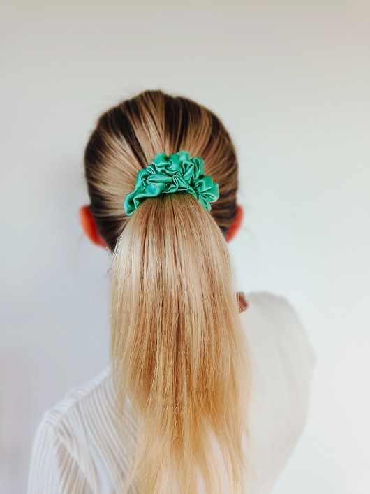 gumki do włosów Gumka jedwabna, scrunchie, frotka queen of emeralds MIDI