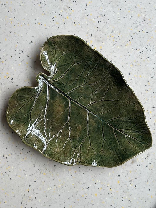 patery i talerze Duża ceramiczna patera - liść łopianu