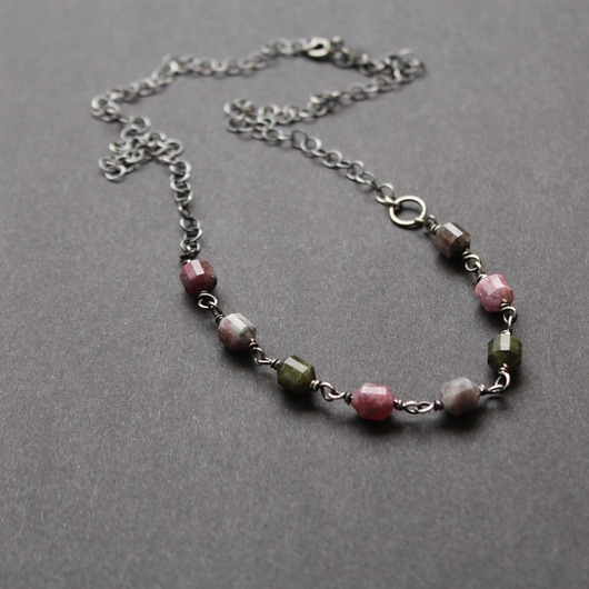 wisiory Naszyjnik Turmalinowe bryłki