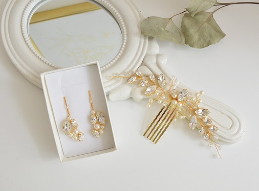 Biżuteryjny komplet Chloe klipsy oraz grzebyk  Anelis Atelier