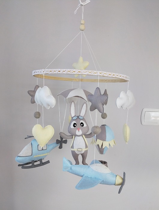 karuzele i girlandy do łóżeczka Karuzela handmade dla dzieci , spadochron, balony i chmurki do pokoju
