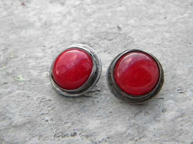 kolczyki wire wrapping Ładna czerwień - sztyfciki