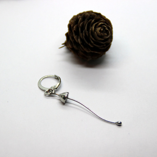 kolczyki - inne Magiczny grzyb leśny pojedynczy kolczyk z motywem natury w stylu art novoe