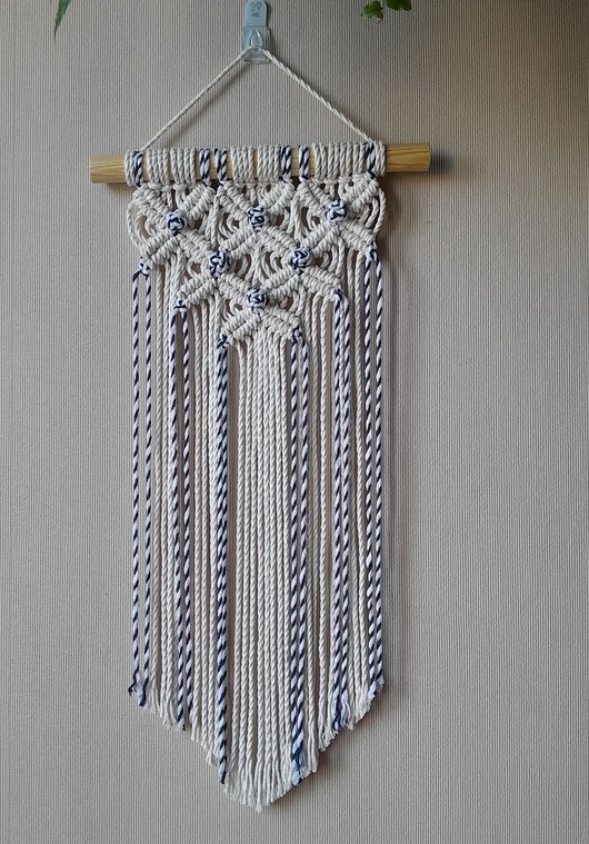makramy Makrama wisząca ozdoba na ścianę. Średnia, dwa kolory.