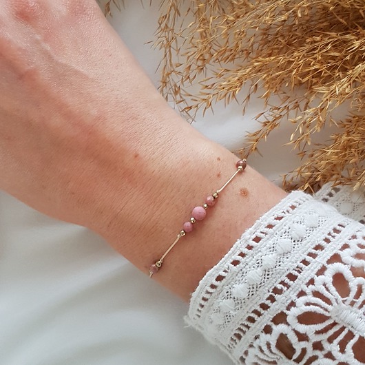 beżowa bransoletka z rodonitem LEI handmade 