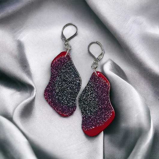 kolczyki z żywicy UNIKATOWE  kolczyki z żywicy : kolekcja QUEEN OF THE NIGHT.