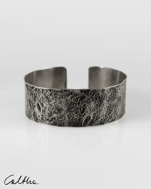 Kamień - metalowa bransoleta 2 cm Caltha