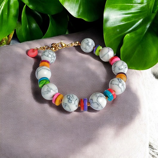 bransoletki z kamieni naturalnych HOT TREND : bransoletka : summer collection : howlit 12mm, kolorowa muszla