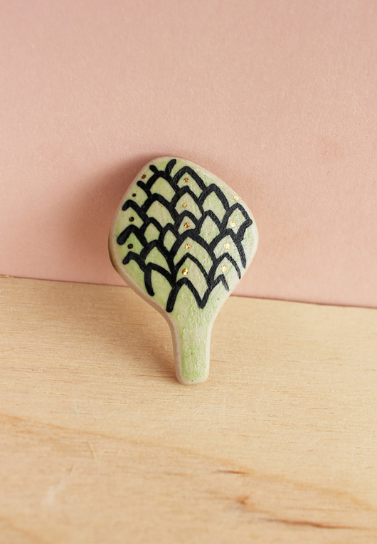 Ceramiczna broszka Karczoch ELEMTHEBRAND