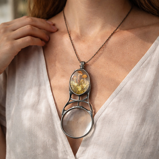 wisiory Naszyjnik lupa grzybiarka