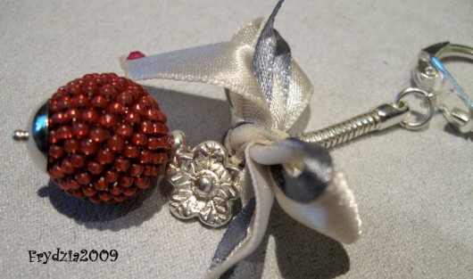 Breloczek z  kulek beaded bead -2 Trinket Studio