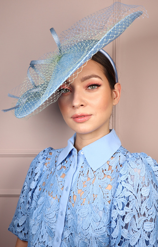 kapelusze damskie RIANA piękny błekitny hattinator z woalkami
