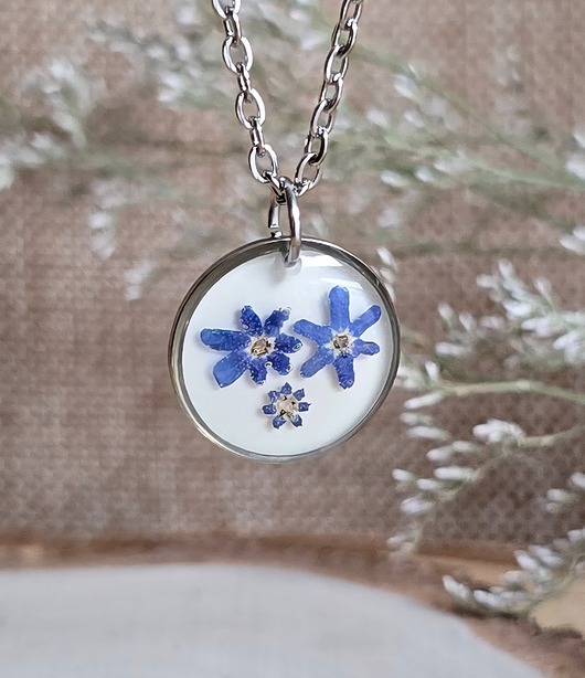 wisiory Unikatowe niezapominajki wyjątkowe kwiaty niezapominajka