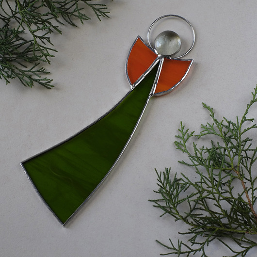 Anioł witrażowy zielony 17 cm BeArt Handmade