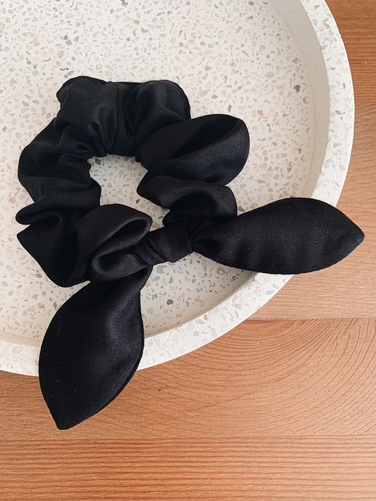 gumki do włosów All Black Bunny Scrunchie  gumka do włosów