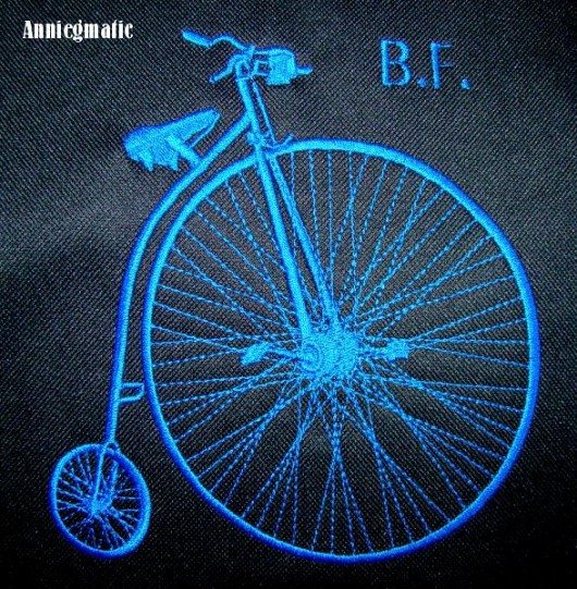 blue spacewalker Anniegmatic