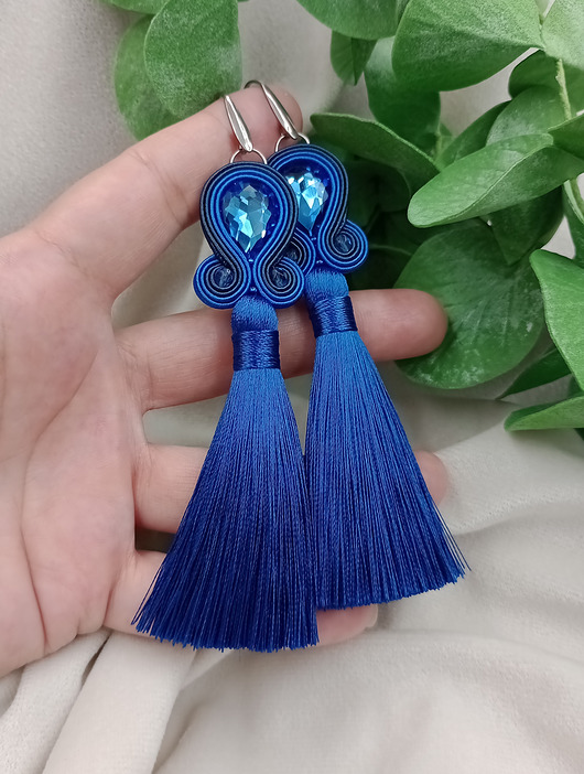 kolczyki soutache Kolczyki z chwostami chabrowe, niebieskie chwosty, długie klipsy
